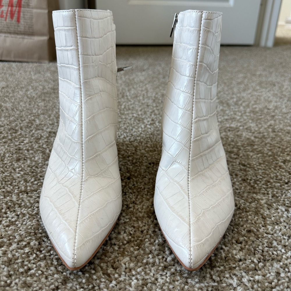 Brand new Dolce Vita white booties